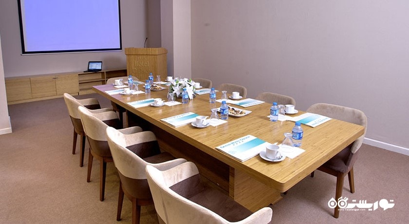 اتاق برگزاری جلسات در هتل